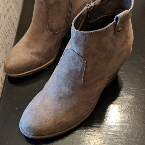Suede Boots - Picture 2 of 4